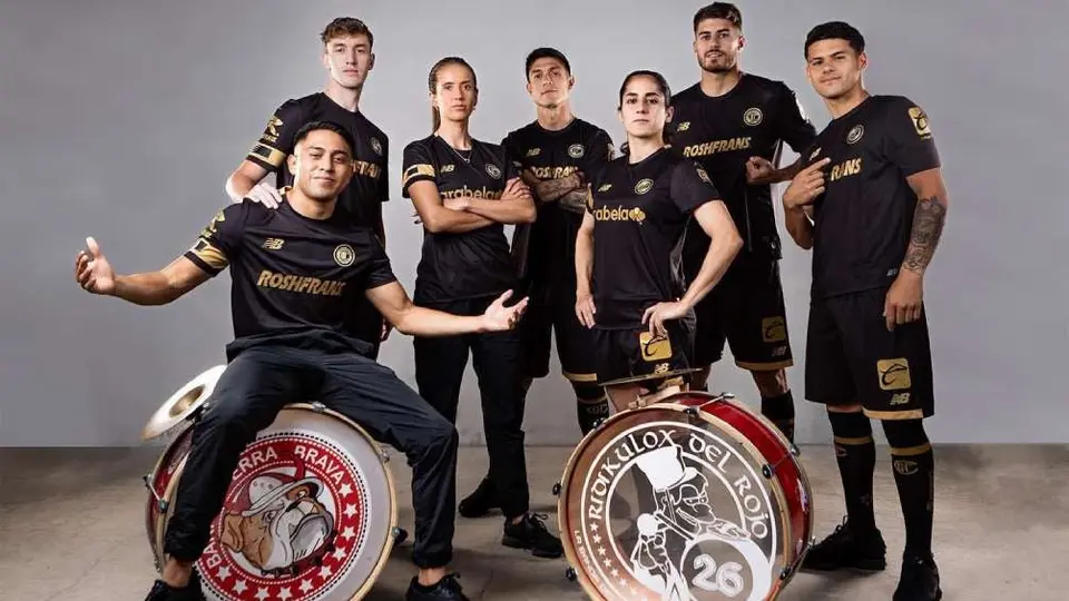¡Qué elegante! Toluca reveló su tercer uniforme con una sorprendente combinación de colores