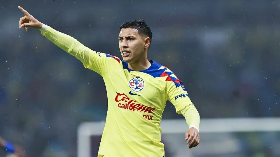 Leo Suárez apunta a ser el sustituto de Diego Valdés en el duelo ante Santos