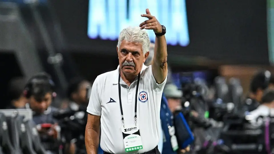 Tuca Ferretti salva su cabeza en Cruz Azul: 'La cuerda se aflojó esta semana'