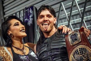 Dominik Mysterio llega a la Arena Ciudad de México para la función de WWE