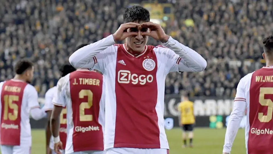 West Ham United dispuesto a pagar los 40 millones que el Ajax pide por Edson Álvarez