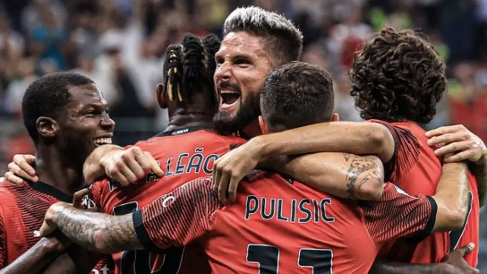 AC Milan vence con lo justo a la Lazio y se mantiene pelando el liderato
