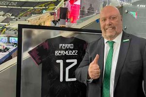 'Perro' Bermúdez lloró en vivo en transmisión de TUDN