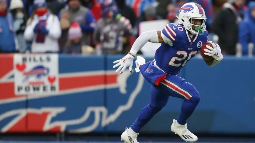 Nyheim Hines, fuera toda la temporada con los Bills por lesión con moto acuática