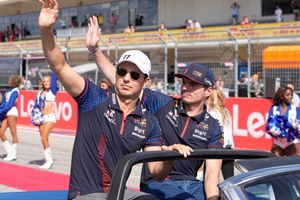 Christian Horner sobre rivalidad de Checo y Max en Red Bull: "Lamento decepcionarlos"