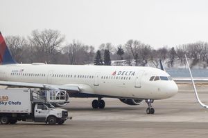 Pasajero con diarrea explosiva provoca aterrizaje de emergencia en vuelo de Atlanta a Barcelona