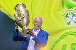 Romario es hospitalizado en una clínica de Brasil