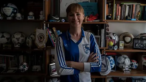 Marion Reimers es señalada por errores y uso de fotografías sin autorización en su libro Pioneras
