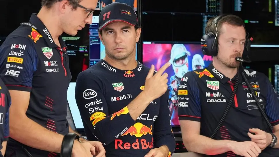 Prensa internacional revienta a Checo Pérez tras abandono en el GP de Japón