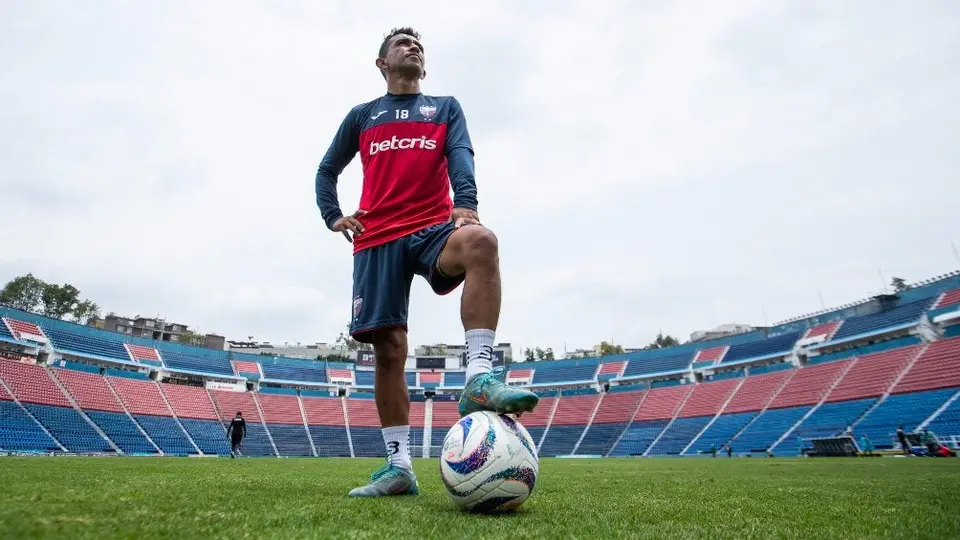 'Hobbit' Bermúdez se convertirá en el jugador con más partidos en la historia del Atlante