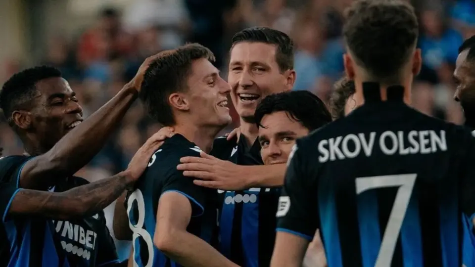 Efraín Juárez y Brugge golean y se acercan a Conference League