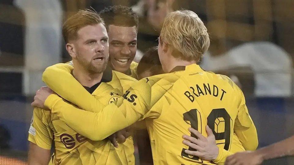 Borussia Dortmund vence al Newcastle y es líder del Grupo de la Muerte