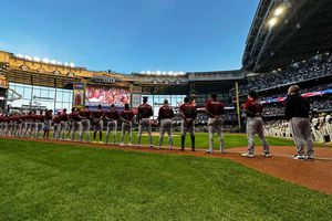 MLB: Diamondbacks remontaron se llevaron el primer juego en la serie de comodín