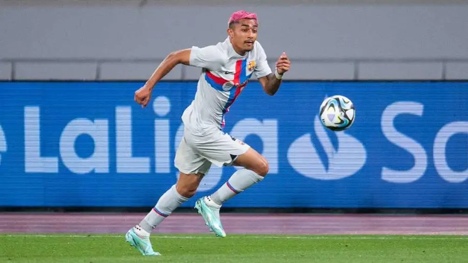 Barcelona negocia el préstamo de Julián Araujo a UD Las Palmas