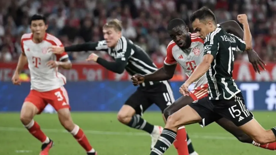 Bayern Munich y Manchester United protagonizaron una lluvia de goles en Champions