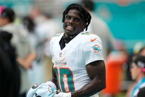 Tyreek Hill y el gran gesto con un fan que le había 'robado' un balón a su madre