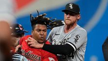 MLB: Multas y sanciones que dejó la bronca entre beisbolistas en el Guardianes y Medias Blancas