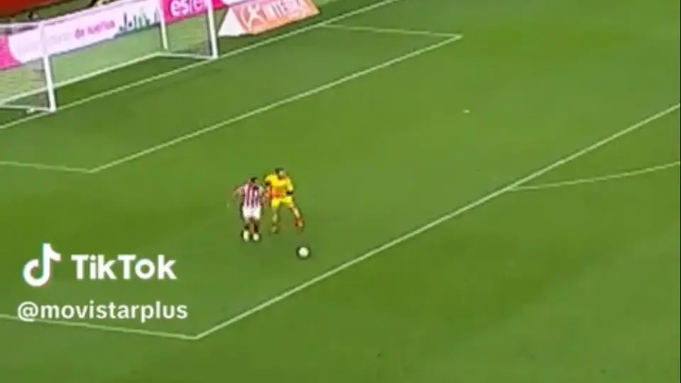¿Qué hizo? Un error del portero del Real Zaragoza le dio el empate al Sporting de Gijón