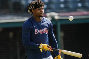¡Histórico! Ronald Acuña Jr. primero con 20 jonrones, 40 robos y 50 producidas antes del receso