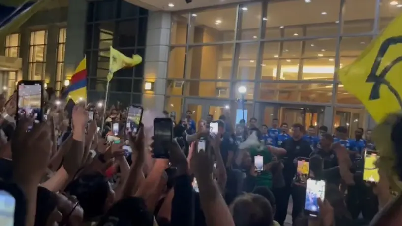 Jugadores del América reciben serenata previo a su duelo de Leagues Cup