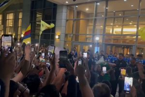 Jugadores del América reciben serenata previo a su duelo de Leagues Cup