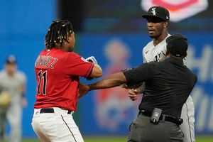 MLB: Tras conato de bronca, José Ramírez asegura que Tim Anderson es una persona irrespetuosa