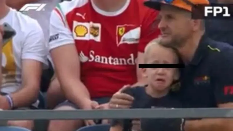 ¡Qué detalle! Niño llora tras el choque de Checo Pérez y Red Bull lo invita al paddock