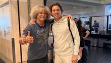 Carlos 'El Pibe' Valderrama le pidió una foto a Guillermo Ochoa