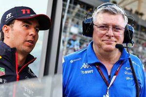 Checo Pérez sobre la salida de Szafnauer de Alpine: 'Es una pena que lo dejen ir'