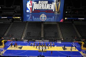 Nuggets corrige línea de 3 puntos al estar demasiado lejos para el partido de los Mavs