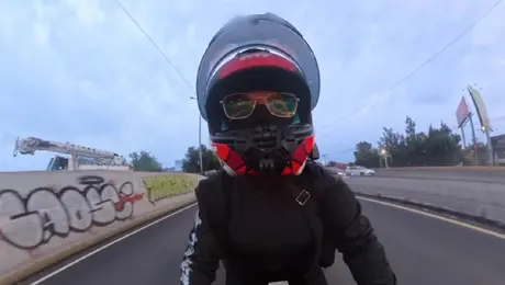 VIDEO: Mujer biker denuncia agresión tras conflicto vial en Periférico Norte