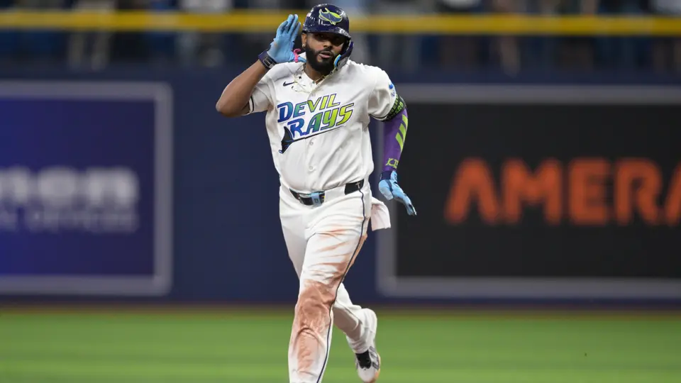 Junior Caminero homenajea a Randy Arozarena con festejo de jonrón en victoria de Rays