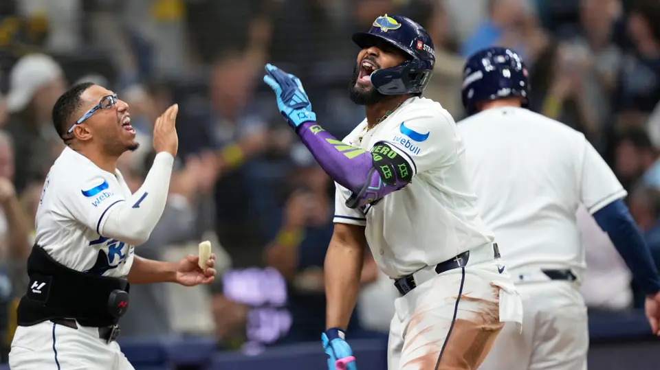 Junior Caminero con un grito de emoción ante el pase a la Serie Mundial | AP