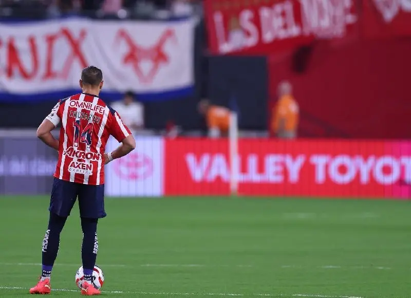 Chicharito Hernández l @Chivas