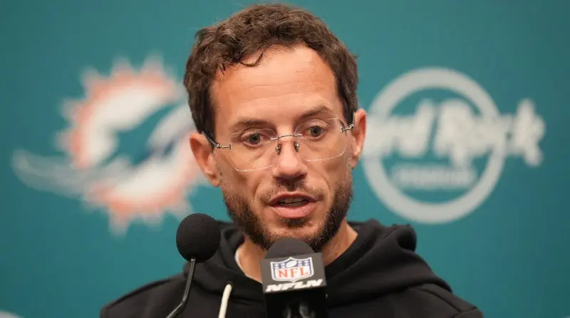Mike McDaniel, headcoach de Dolphins | AP