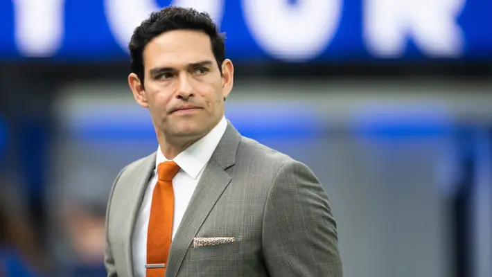 Mark Sánchez sale de prisión tras pelea que lo llevó a ser apuñalado