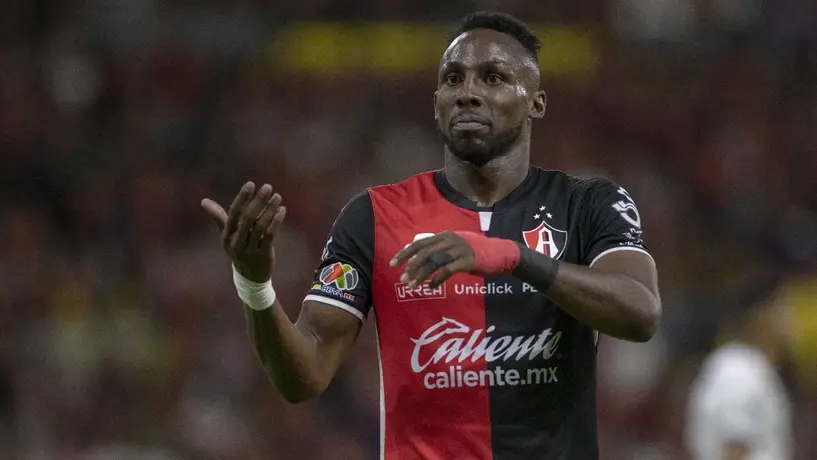 Atlas le da la bienvenida a Julián Quiñones previo a partido ante Ecuador