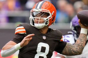 ¡Juventud vs Experiencia! Dillon Gabriel en su primer mano a mano contra Aaron Rodgers