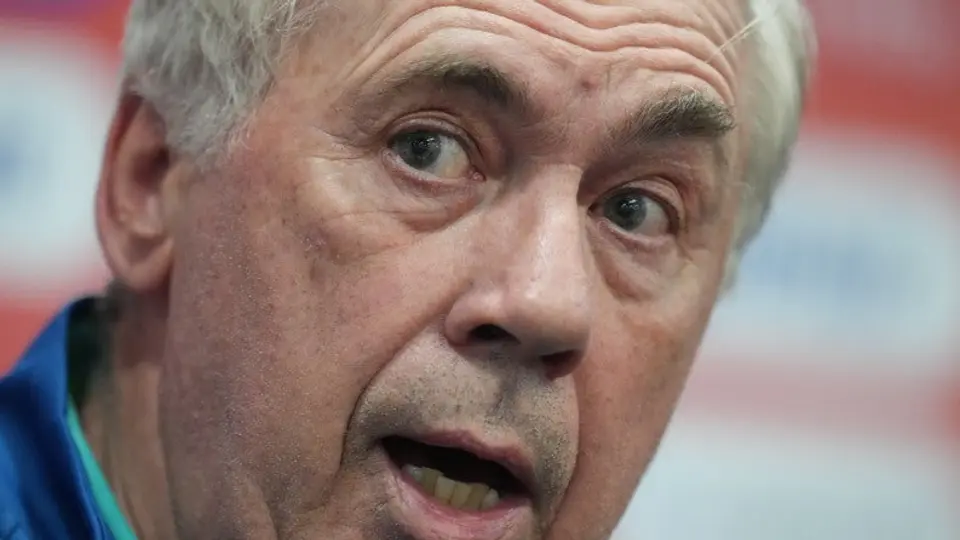El misterio de la imagen de Ancelotti que dio la vuelta al mundo: ¿está o no generada con IA?