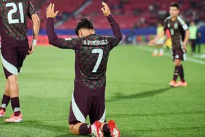 Alexei Dominguez regresa a méxico en muletas tras lesión en el Mundial Sub 20