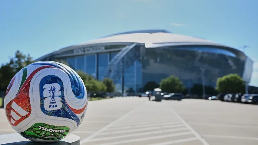 El balón Trionda a las afueras del AT&T Stadium | MexSport