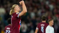 Haaland marca un triplete y llega a los 50 goles con Noruega