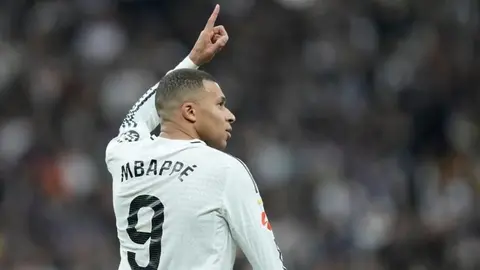 Kylian Mbappé habla sobre Cristiano Ronaldo: "Es mi modelo a seguir"
