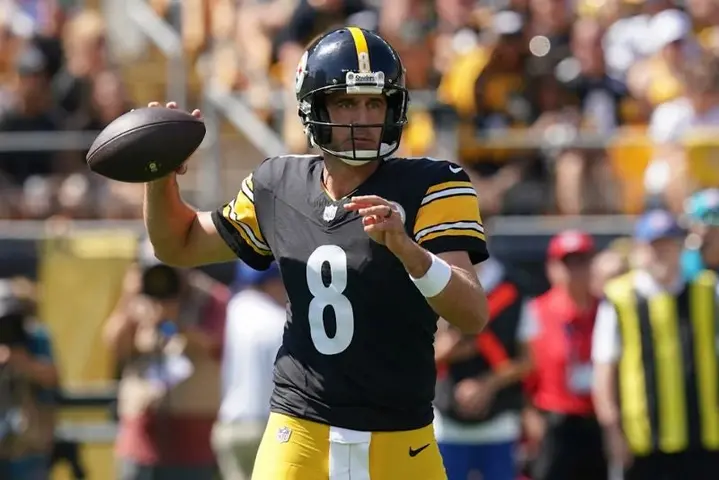 Aaron Rodgers en un partido de Steelers | AP
