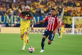 ¡No llega la victoria 100! América y Chivas empatan en Arizona
