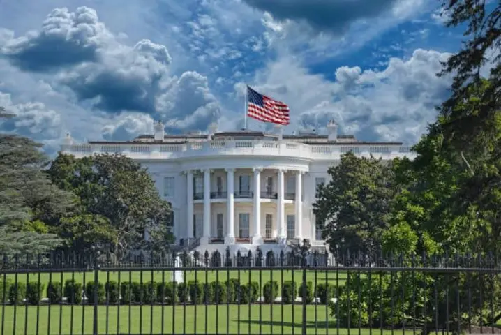Casa Blanca desata polémica al burlarse del 5 de mayo / iStock