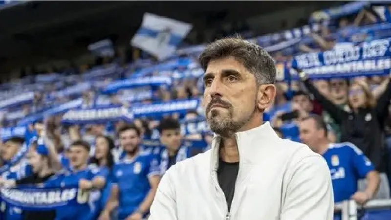 Paunovic en el Oviedo I @RealOviedo