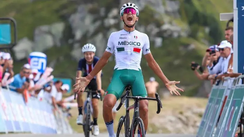 Isaac del Toro podría correr en México l TeamEmiratesUAE