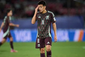 ¿Se tambalea el fichaje? Barcelona y Real Madrid buscan a Gilberto Mora, pero…