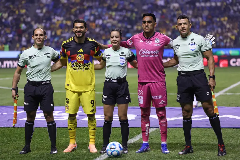 Henry Martín en el Cuauhtémoc , su último partido que jugó| IMAGO7